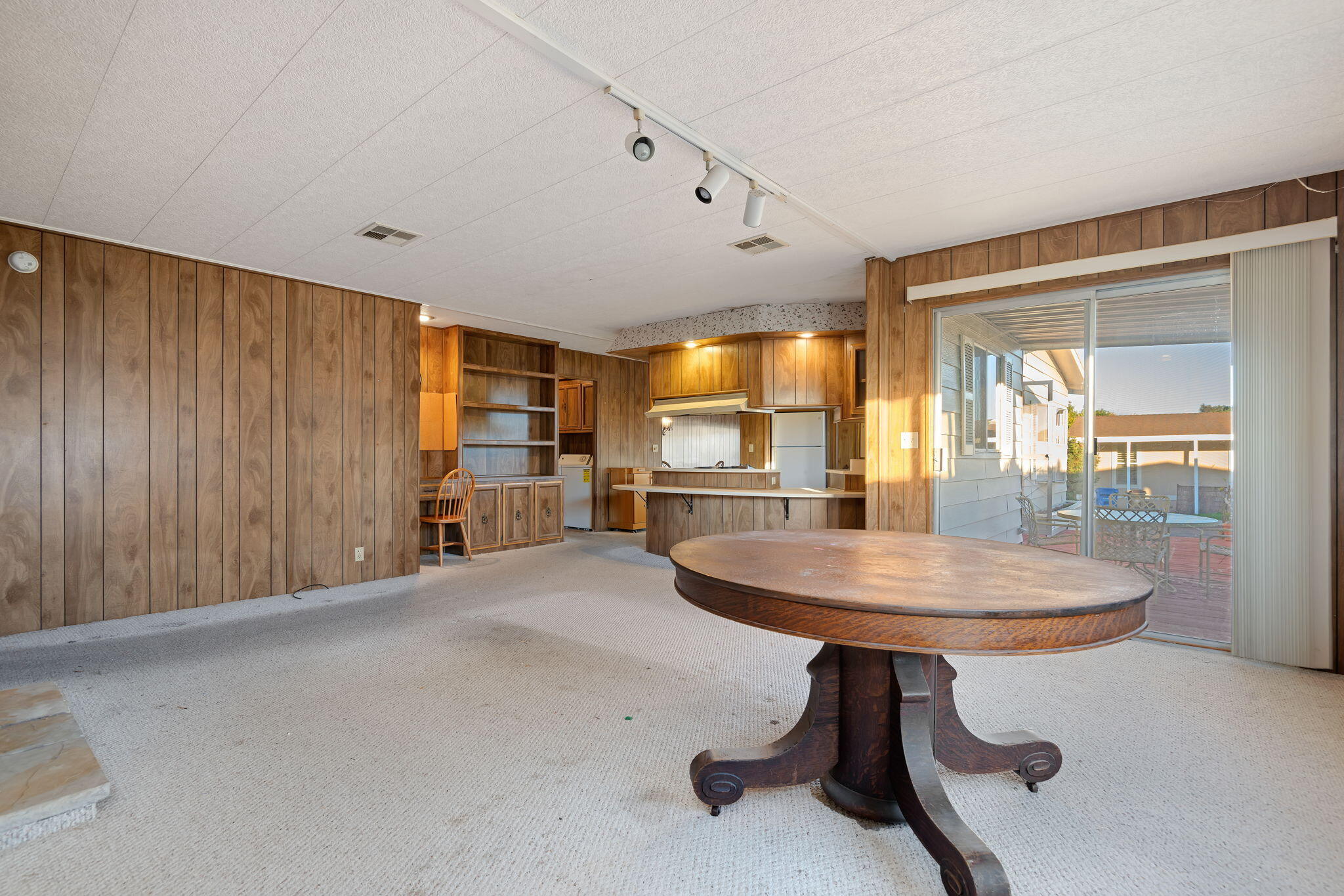 340 Old Mill Road, Unit 248 Santa Barbara, CA 93110 - Photo 5 of 12 11 - Family Room