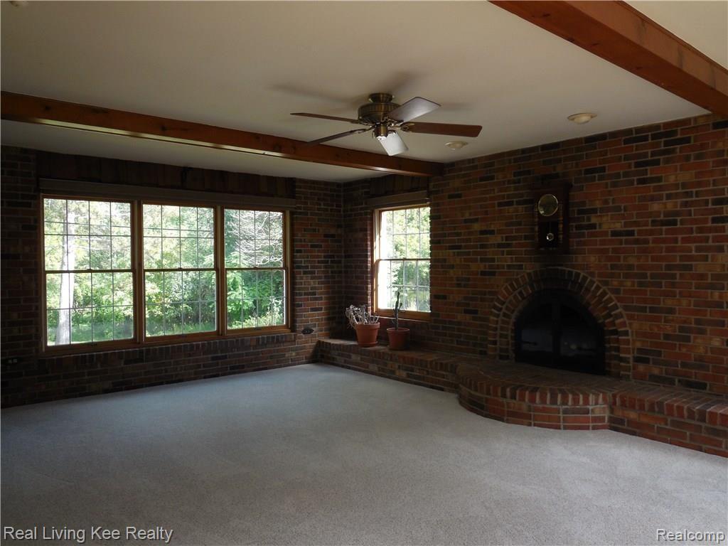 1590 Washington Road Rochester, MI 48306 - Photo 15 of 36 DSCN1553.JPG