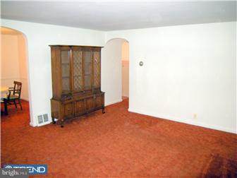 2847 Rhawn Street Philadelphia, PA 19152 - Photo 4 of 12 Living Room
