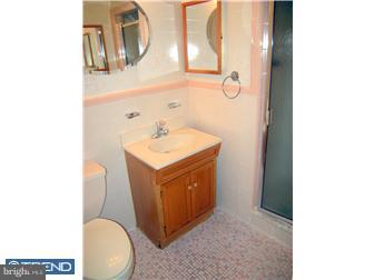2847 Rhawn Street Philadelphia, PA 19152 - Photo 9 of 12 Bathroom