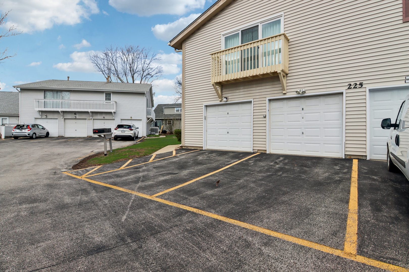 225 Foxhead Court, Unit B Bolingbrook, IL 60440 - Photo 11 of 14 a view of a house with a patio