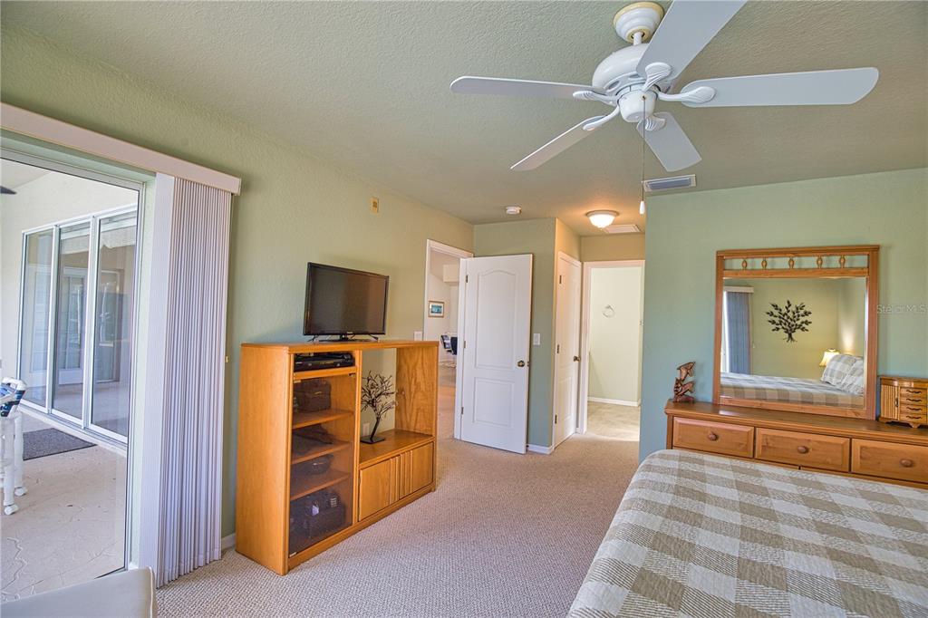 171 Medalist Road Rotonda West, FL 33947 - Photo 21 of 40