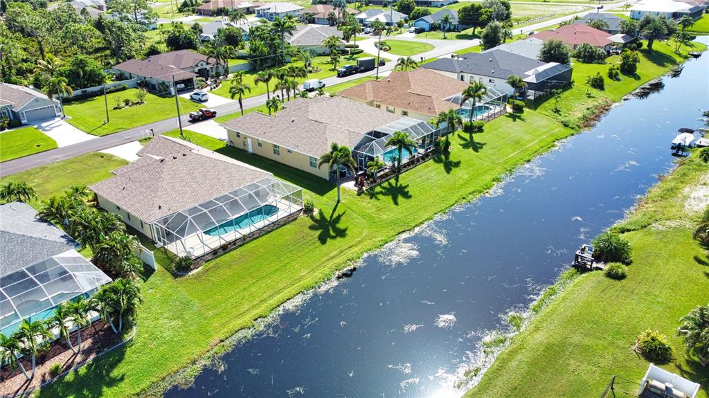 171 Medalist Road Rotonda West, FL 33947 - Photo 31 of 40