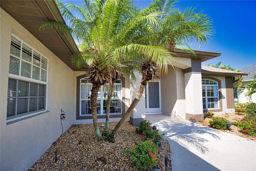 171 Medalist Road Rotonda West, FL 33947 - Photo 10 of 40