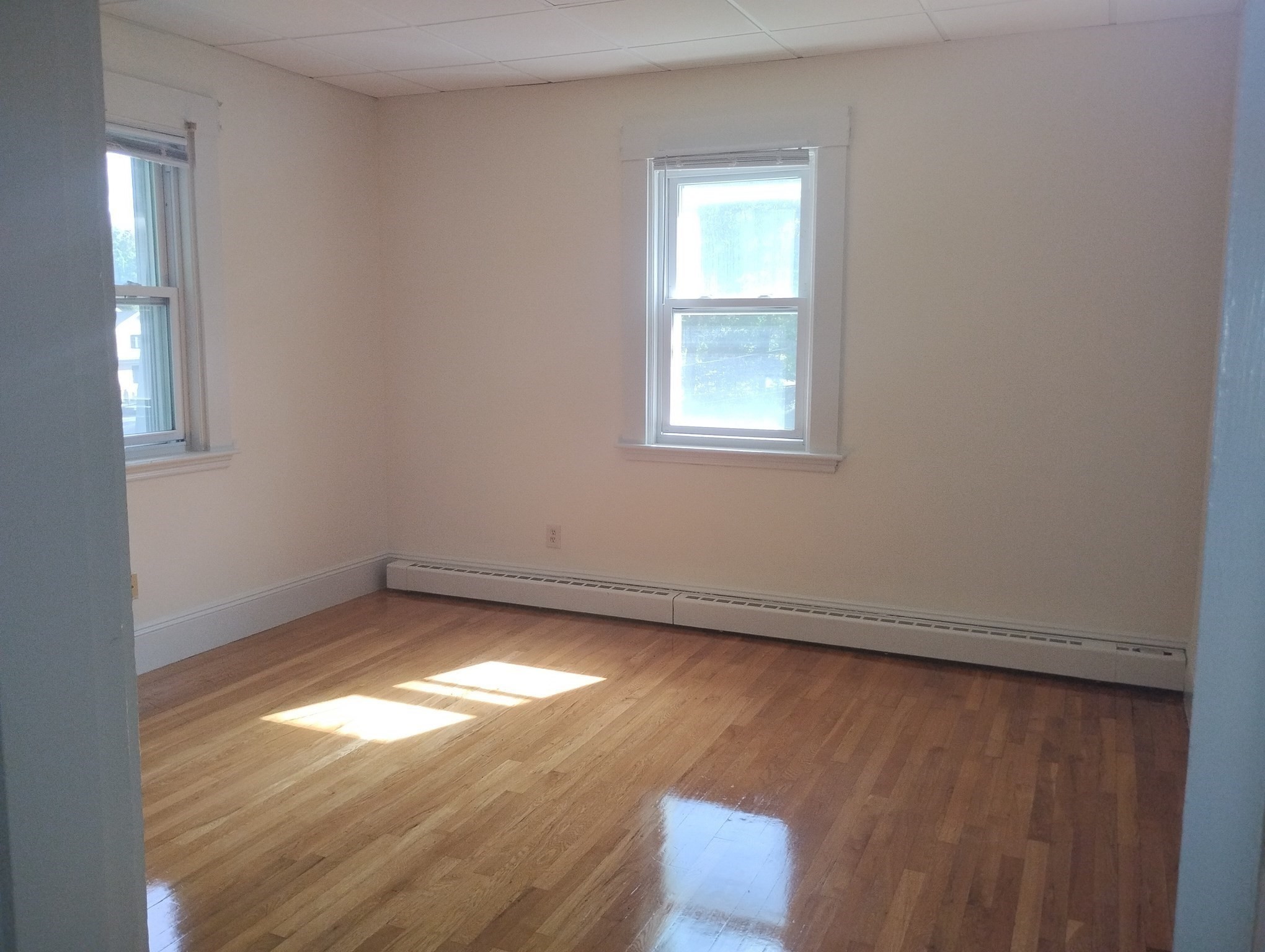 882 Main Street, Unit 2 Reading, MA 01867 - Photo 9 of 15 Gallery Image 9