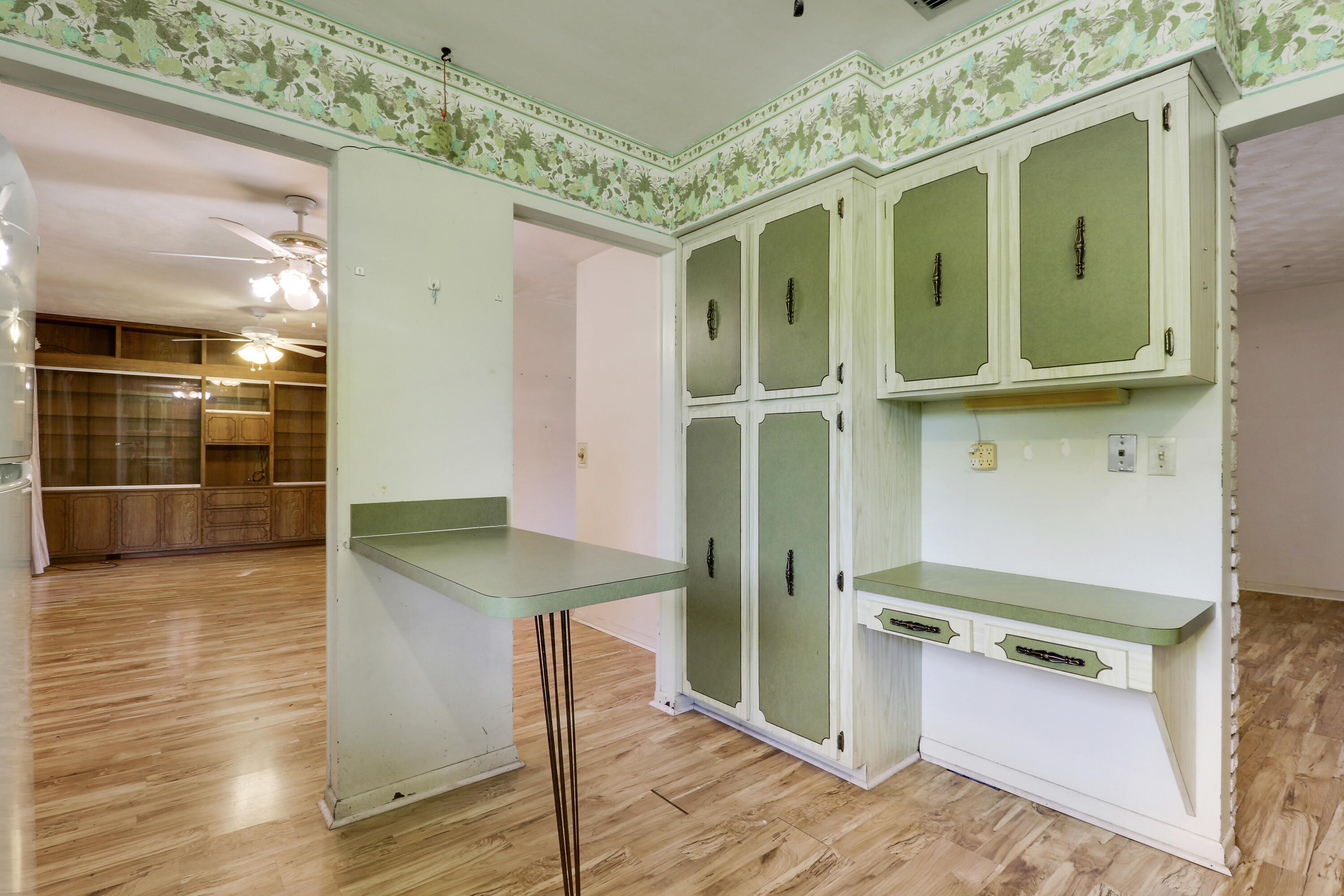 314 3rd Street Jupiter, FL 33458 - Photo 15 of 19 KITCHEN DINNING ROOM