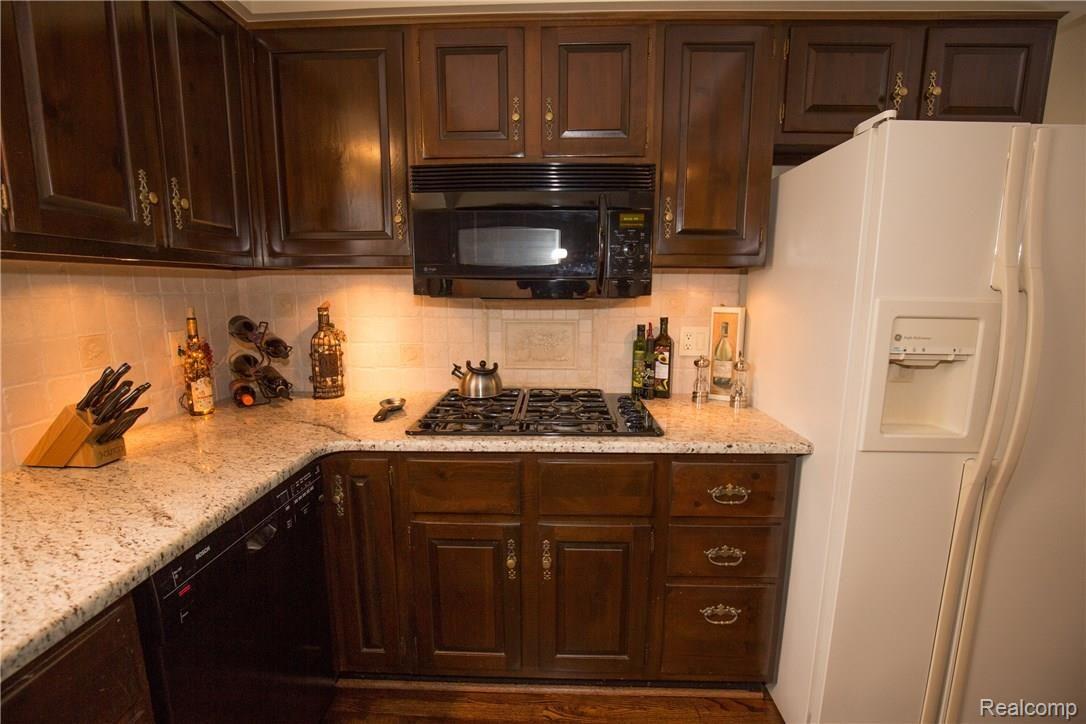4115 Highfield Road Royal Oak, MI 48073 - Photo 19 of 49 ZT7A3496.jpg
