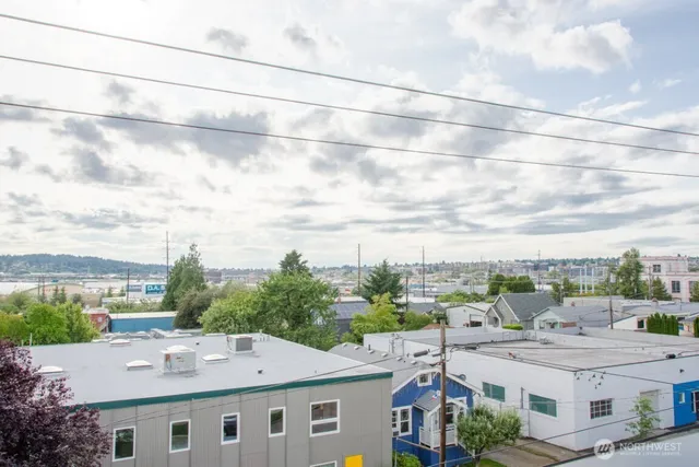 $3,150 | 4358 6th Avenue Northwest, Seattle, WA 98107