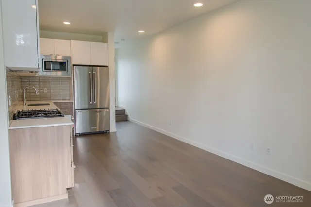 $3,150 | 4358 6th Avenue Northwest, Seattle, WA 98107