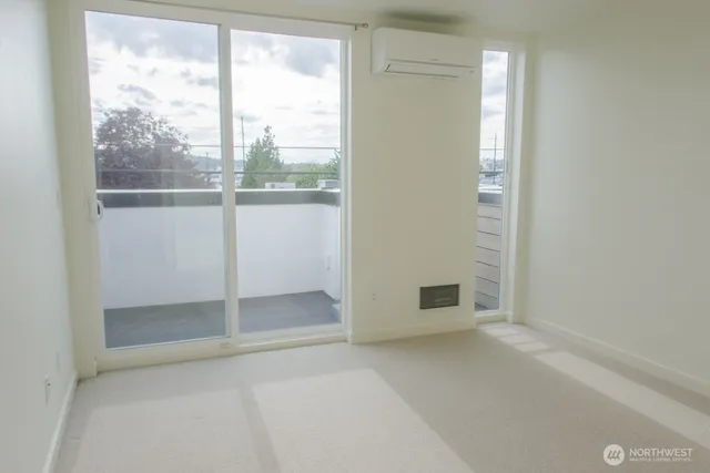 $3,150 | 4358 6th Avenue Northwest, Seattle, WA 98107