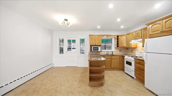 $739,000 | 3337 Gunther Avenue | Baychester