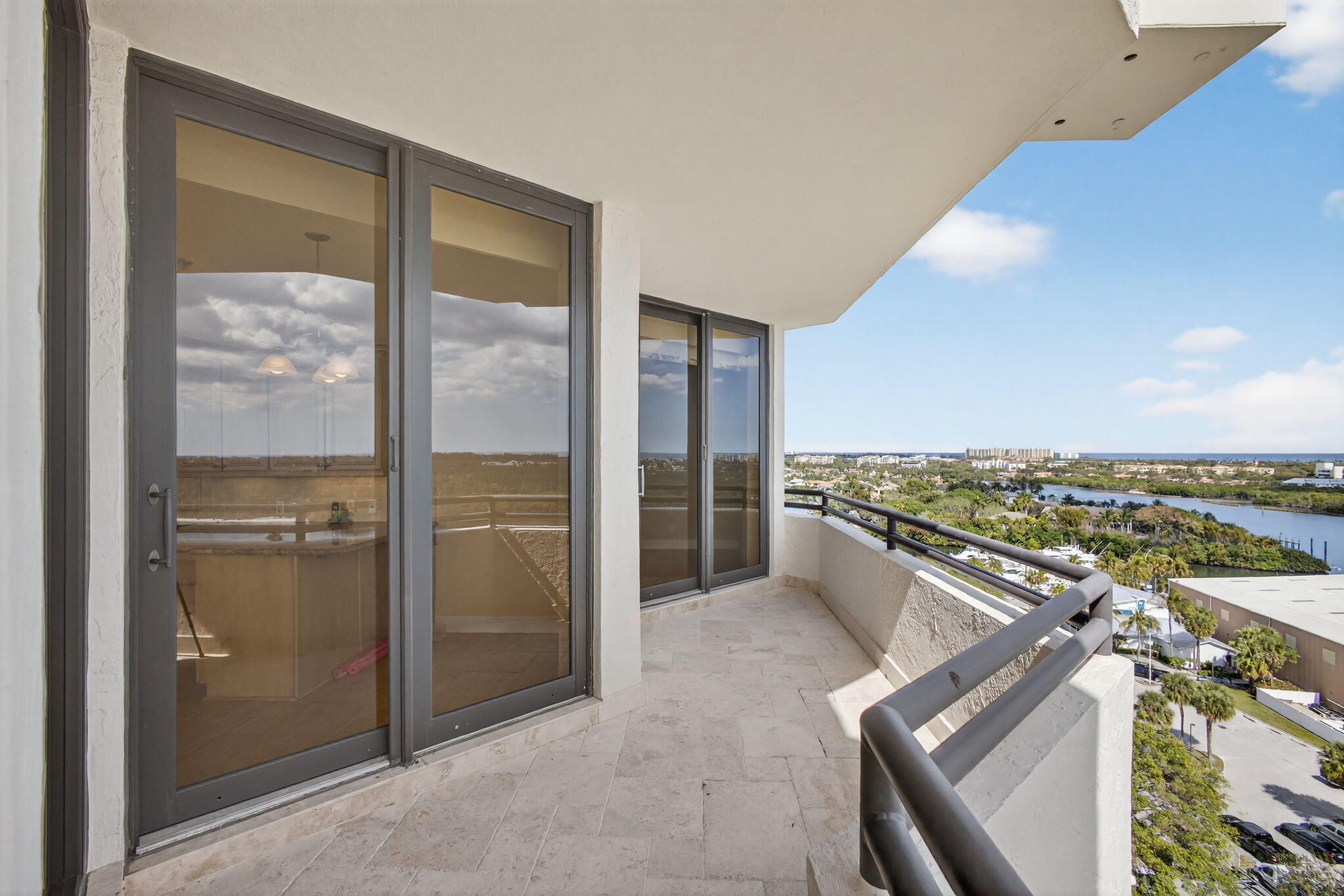 3322 Casseekey Island Road, Unit 1304 Jupiter, FL 33477 - Photo 22 of 30 42-web-or-mls-5D1A2232