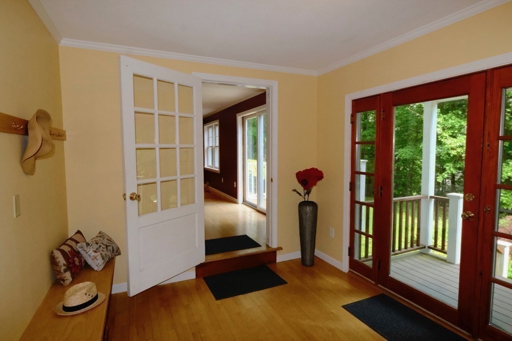 639 North Farms Road Northampton, MA 01062 - Photo 4 of 37 Gallery Image 4