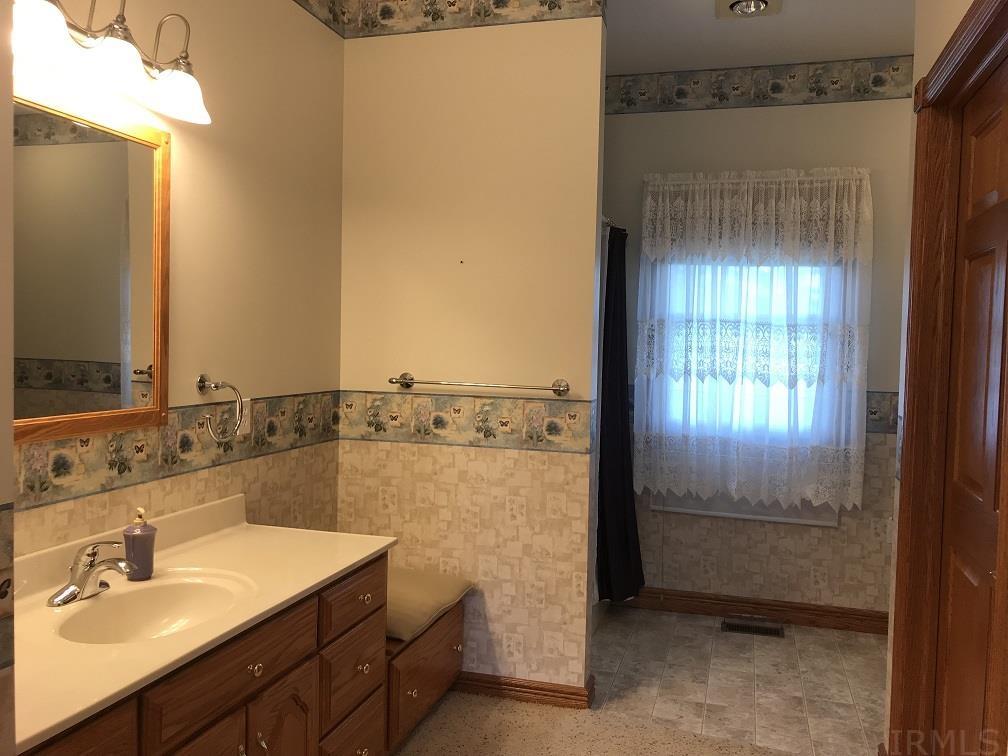 2996 North Church Road Vincennes, IN 47591 - Photo 14 of 36 Gallery Image 14