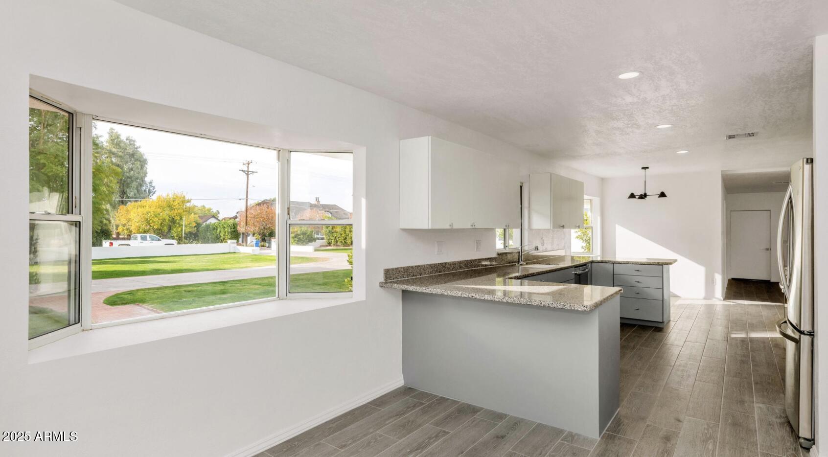 5530 East Exeter Boulevard Phoenix, AZ 85018 - Photo 4 of 16 Kitchen 3