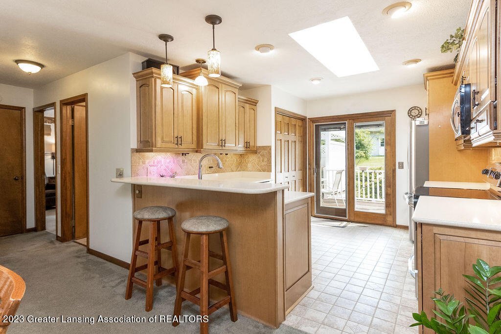 520 Sherman Road Lansing, MI 48917 - Photo 8 of 38 Interior0007