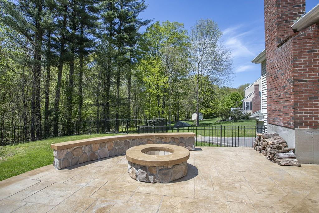 148 Buck Knoll Road Raynham, MA 02767 - Photo 6 of 42 Gallery Image 6