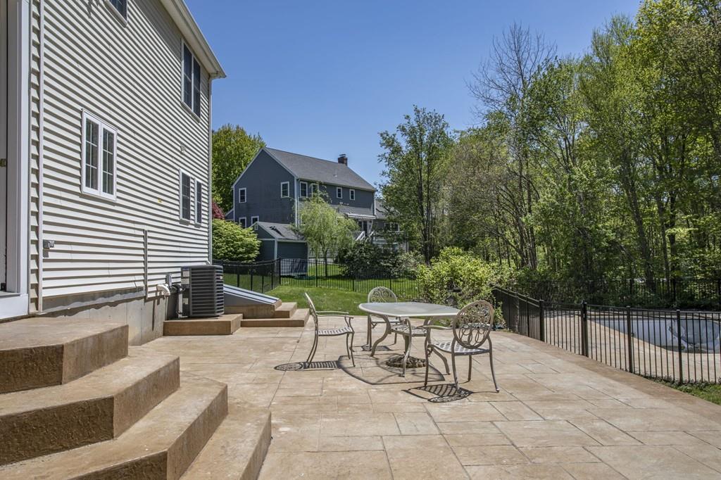 148 Buck Knoll Road Raynham, MA 02767 - Photo 7 of 42 Gallery Image 7