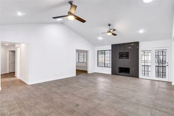 $2,950 | 211 Garfield Drive, Henderson, NV 89074