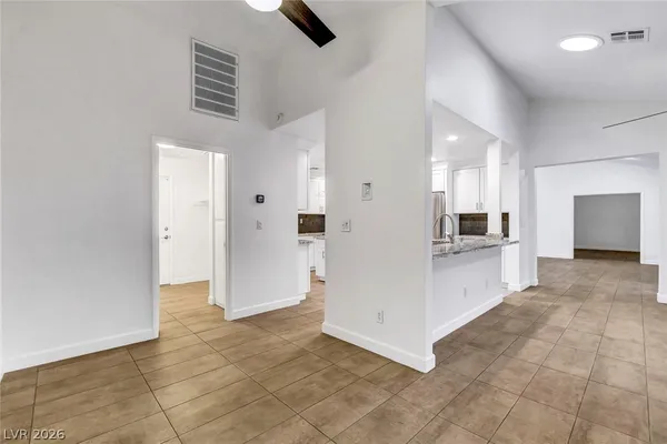 $2,950 | 211 Garfield Drive, Henderson, NV 89074