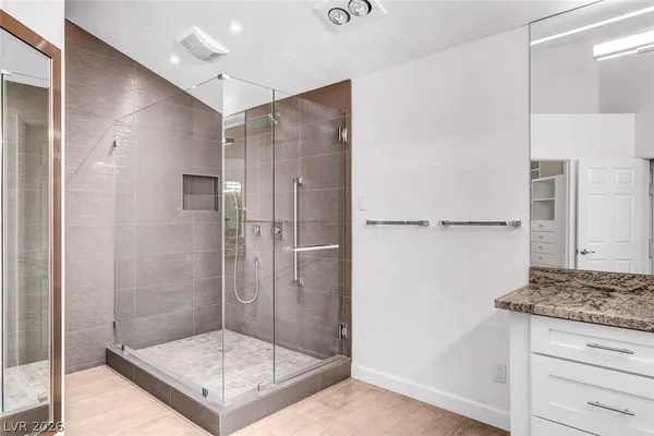 $2,950 | 211 Garfield Drive, Henderson, NV 89074