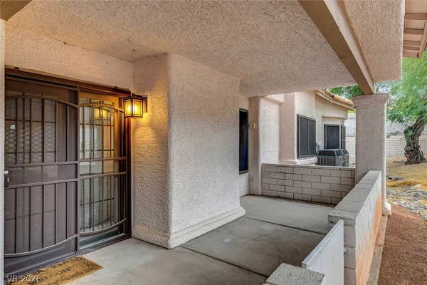 $2,950 | 211 Garfield Drive, Henderson, NV 89074