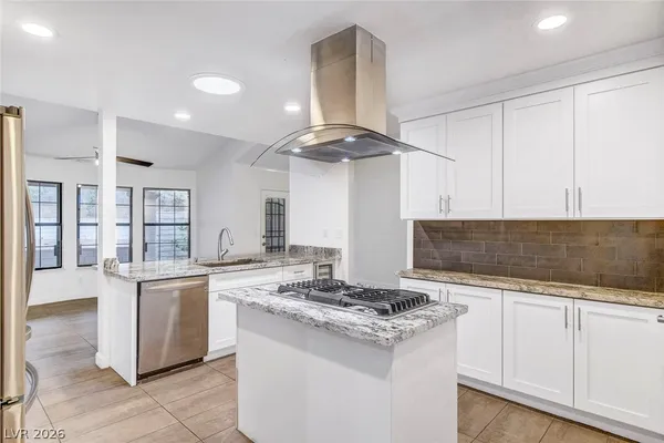 $2,950 | 211 Garfield Drive, Henderson, NV 89074