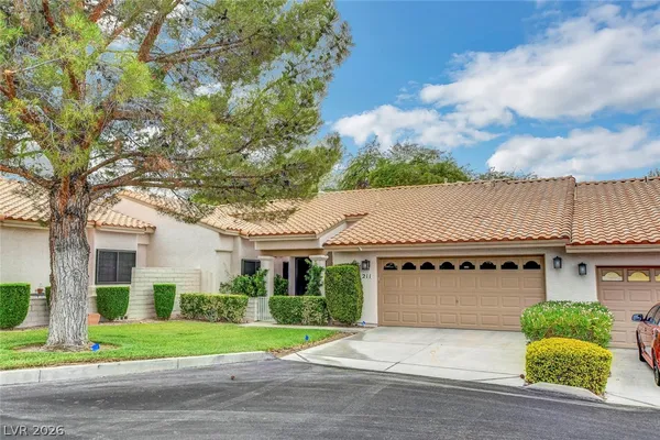 $2,950 | 211 Garfield Drive, Henderson, NV 89074