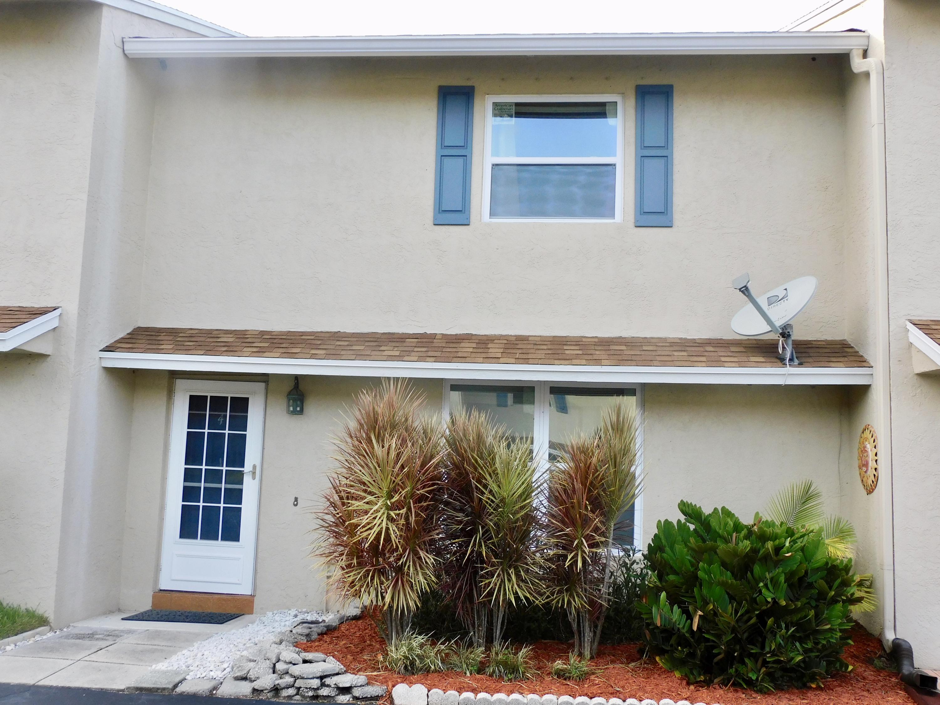 79 Southwest Blackburn Terrace, Unit 4 Stuart, FL 34997 - Photo 1 of 40 Front