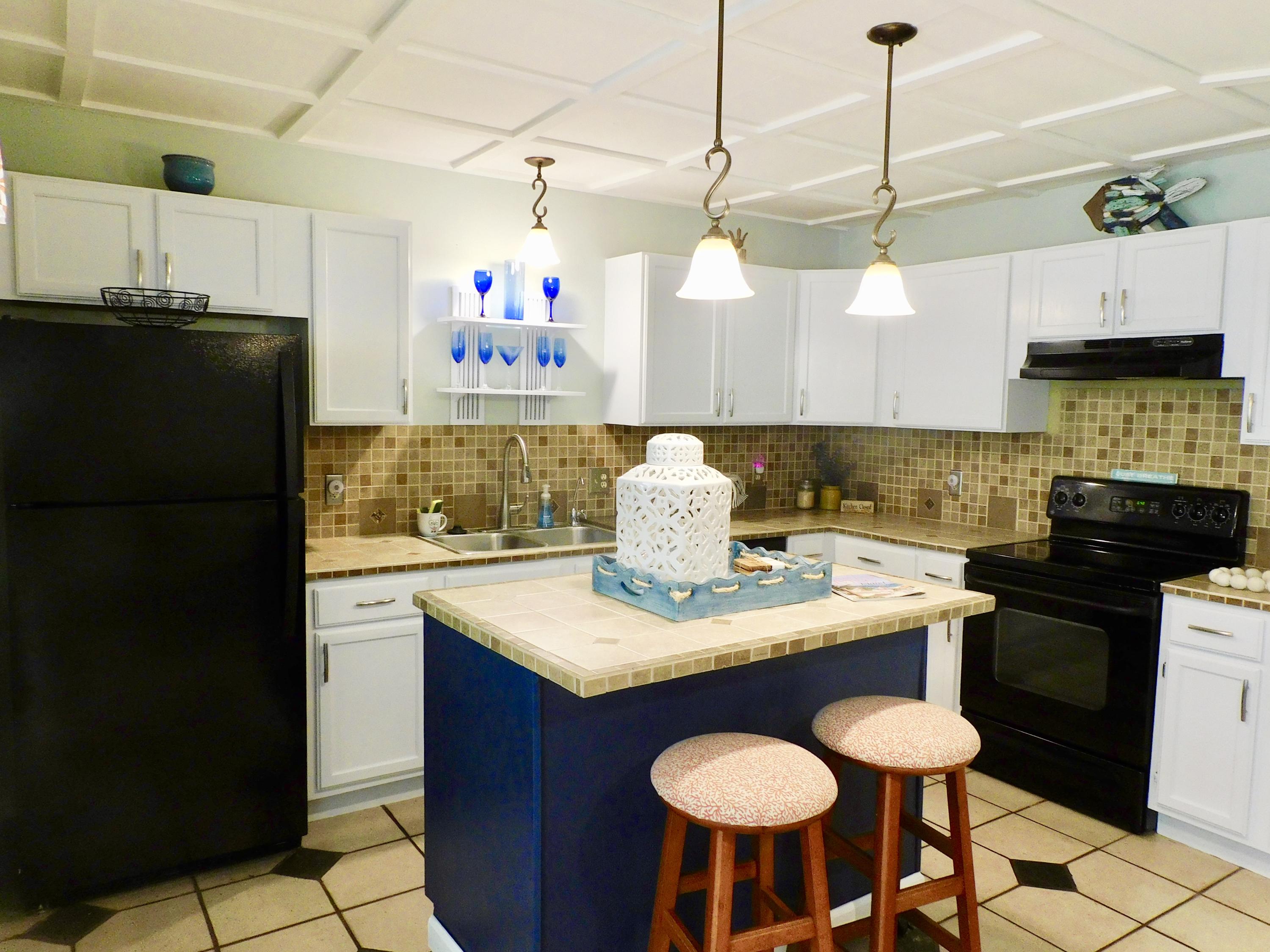 79 Southwest Blackburn Terrace, Unit 4 Stuart, FL 34997 - Photo 10 of 40 Kitchen