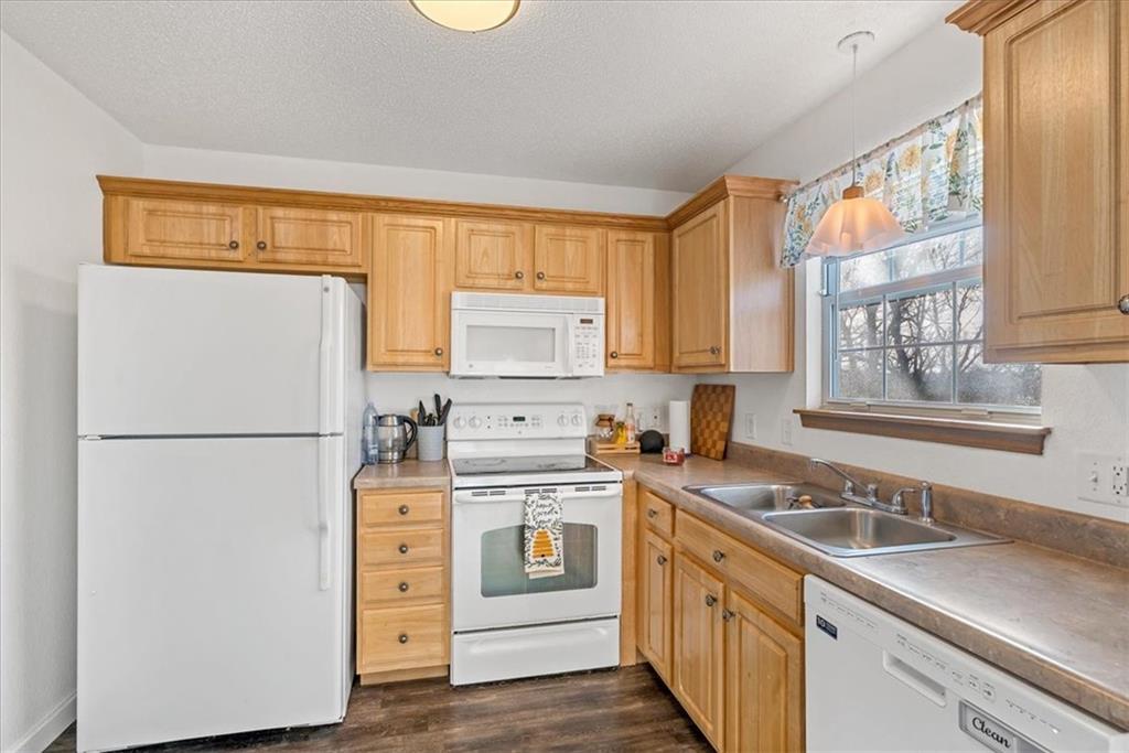 1203 Northwest Hidden Ridge Circle, Unit 29A Blue Springs, MO 64015 - Photo 8 of 23