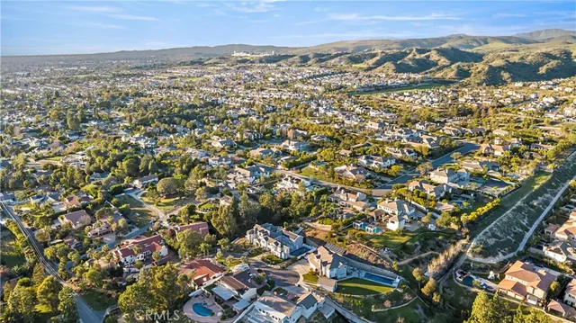 $4,485,000 | 19367 Vía De La Cielo, Yorba Linda, CA 92886