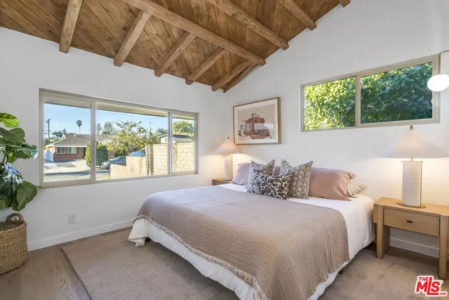 $1,298,000 | 5736 Denny Avenue, North Hollywood, CA 91601