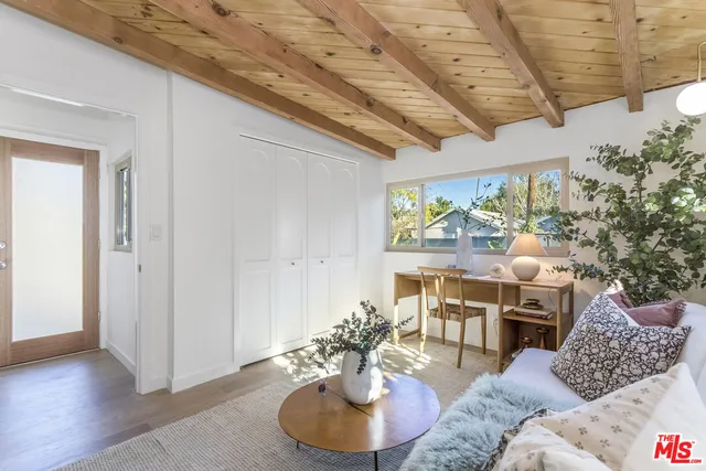 $1,298,000 | 5736 Denny Avenue, North Hollywood, CA 91601