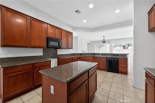 $475,000 | 5307 Via Bajamar, Hemet, CA 92545