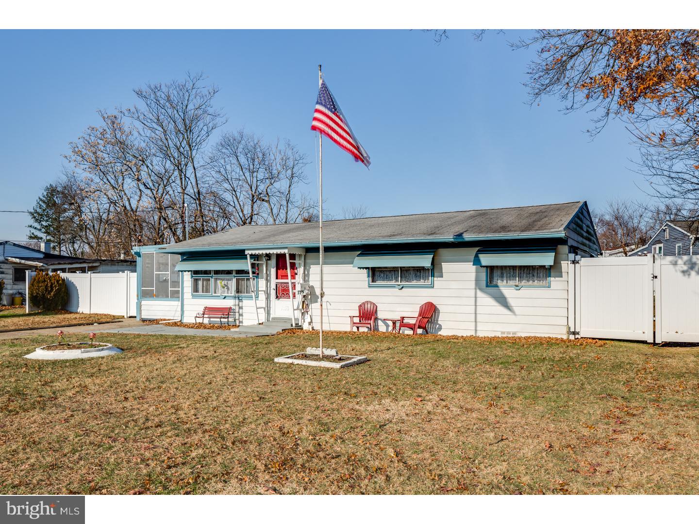 327 Collins Lane Maple Shade, NJ 08052 - Photo 1 of 23