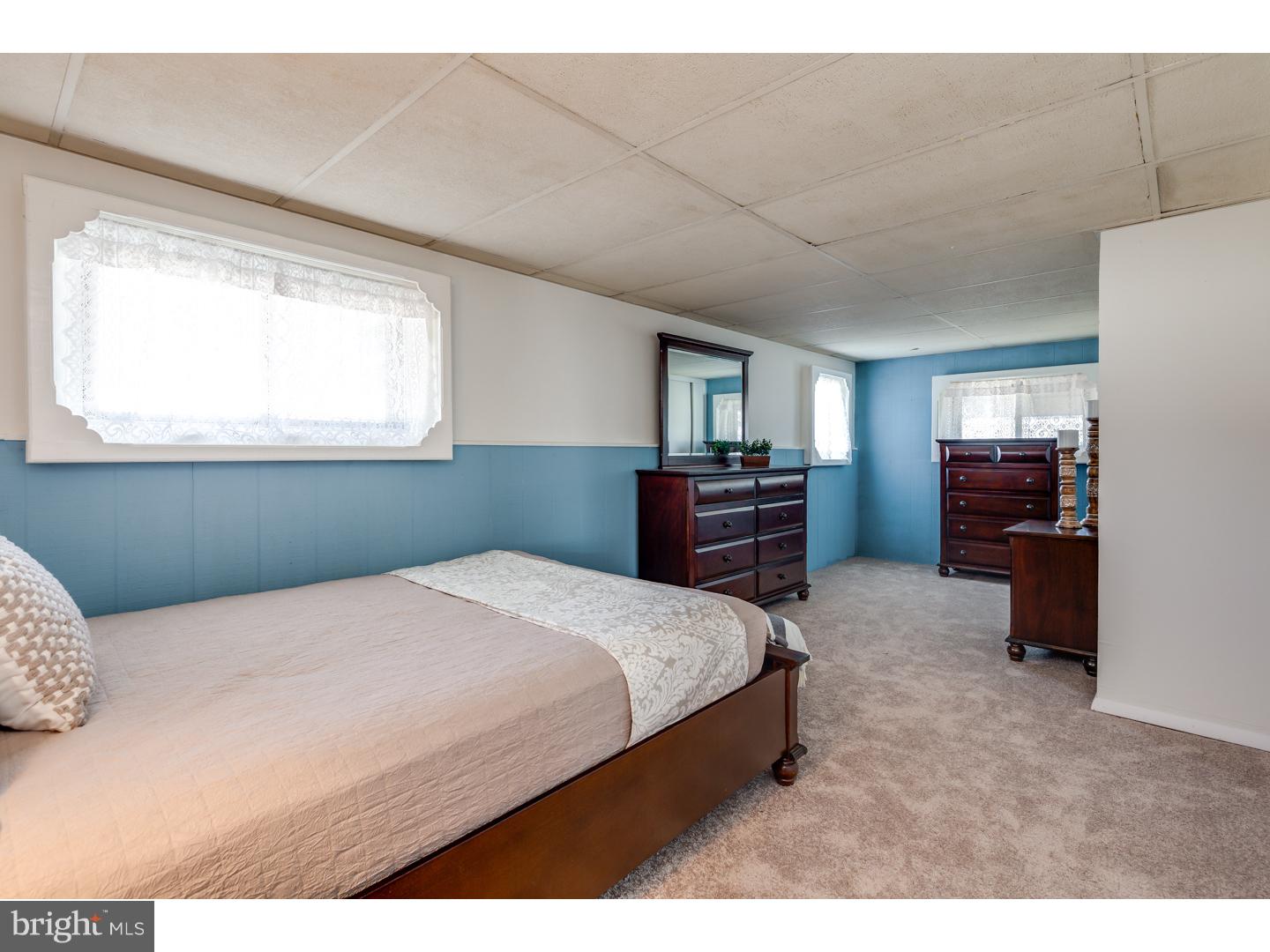 327 Collins Lane Maple Shade, NJ 08052 - Photo 15 of 23