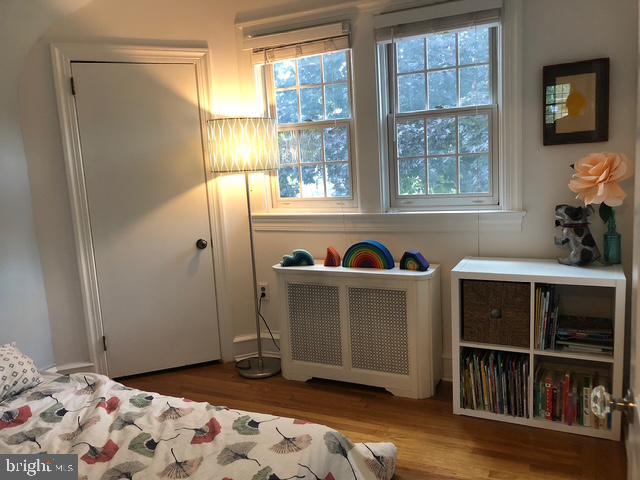 12 Windsor Circle Springfield, PA 19064 - Photo 23 of 28 a view of livingroom with furniture and front door