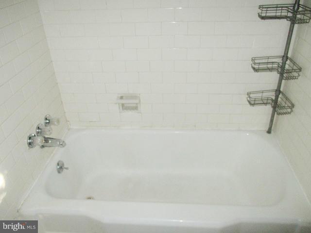 6934 Montgomery Road Elkridge, MD 21075 - Photo 9 of 15 Bath