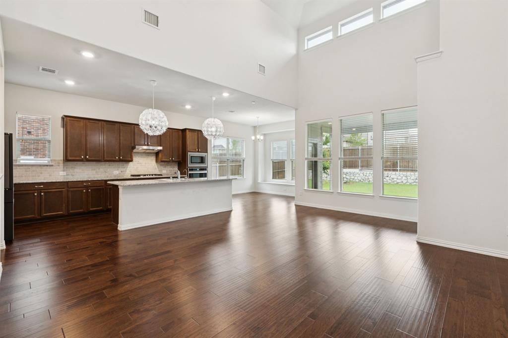 3913 Forged Way McKinney, TX 75071 - Photo 10 of 40 Gallery Image 10