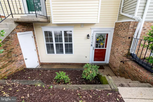 $299,900 | 16312 Taconic Circle, Dumfries, VA 22025