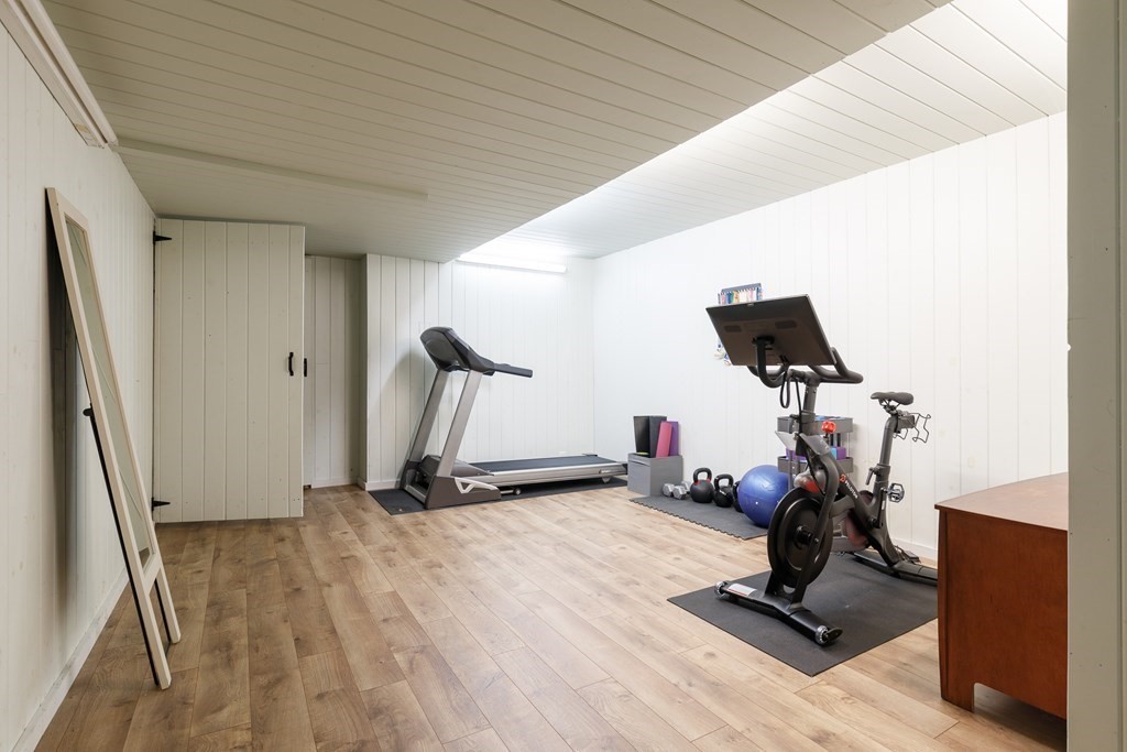 8 Hawk Hill Road Lincoln, MA 01773 - Photo 15 of 33