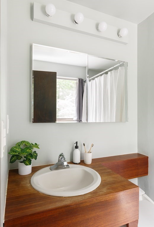 8 Hawk Hill Road Lincoln, MA 01773 - Photo 22 of 33