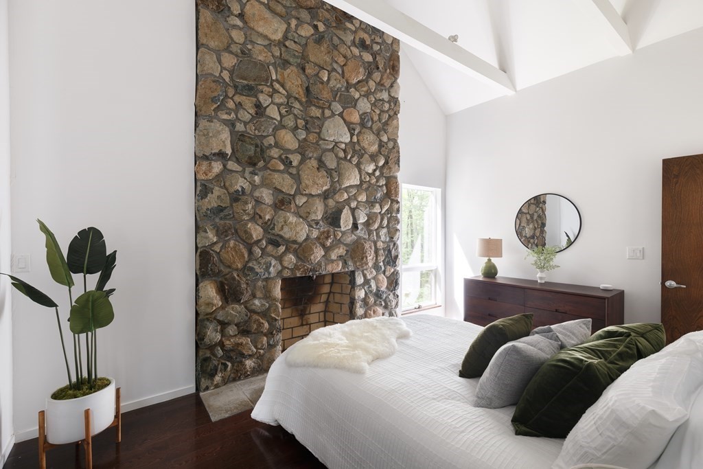 8 Hawk Hill Road Lincoln, MA 01773 - Photo 23 of 33