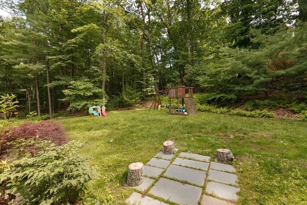 8 Hawk Hill Road Lincoln, MA 01773 - Photo 29 of 33