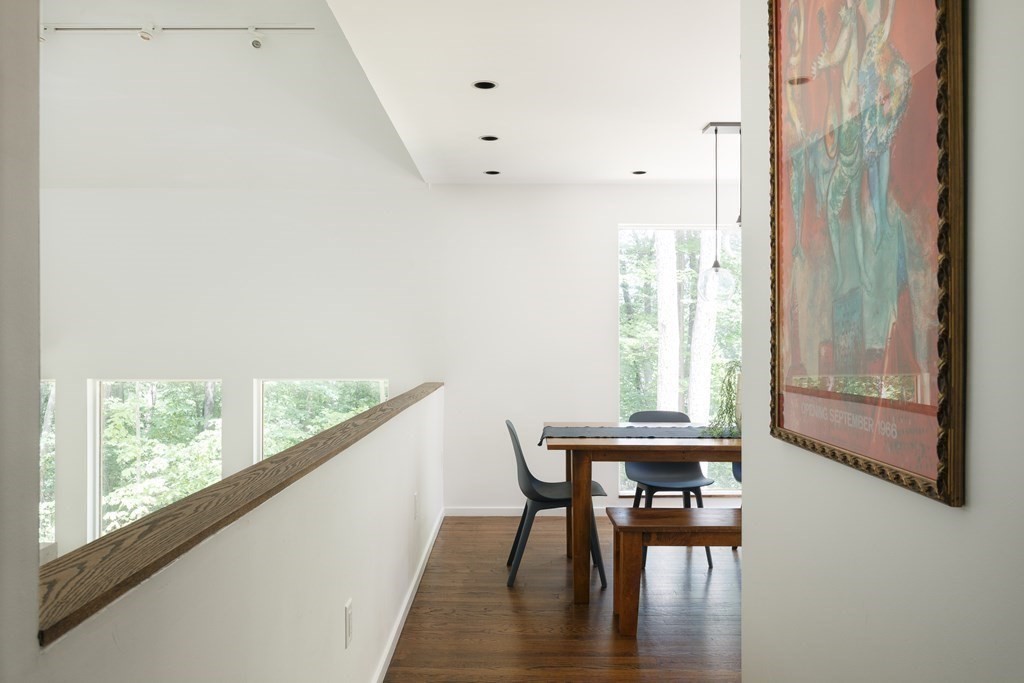 8 Hawk Hill Road Lincoln, MA 01773 - Photo 4 of 33