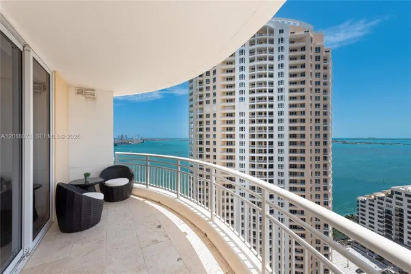 $775,000 | 848 Brickell Key Drive, Unit 2703, Miami, FL 33131