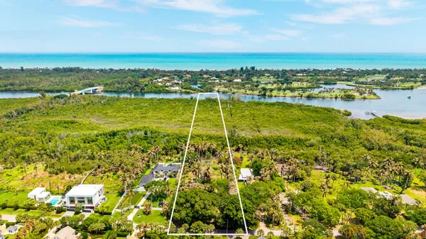 $2,500,000 | 11765 Southeast Laurel Lane, Hobe Sound, FL 33455