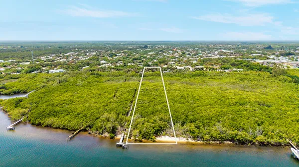 $2,500,000 | 11765 Southeast Laurel Lane, Hobe Sound, FL 33455