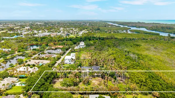 $2,500,000 | 11765 Southeast Laurel Lane, Hobe Sound, FL 33455